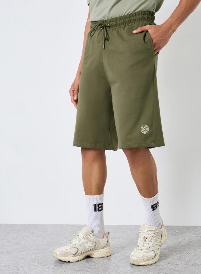 ستايلي طقم منسق من شورت وتيشيرت واسع بياقة بولو وأكمام قصيرة - Image 5